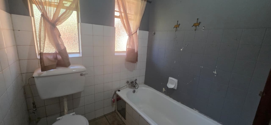 3 Bedroom Property for Sale in Roodia Free State